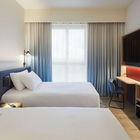 فندق Hampton By Hilton Barcelona Fira Gran Via لوسبيتاليت دي يوبريغات المظهر الخارجي الصورة