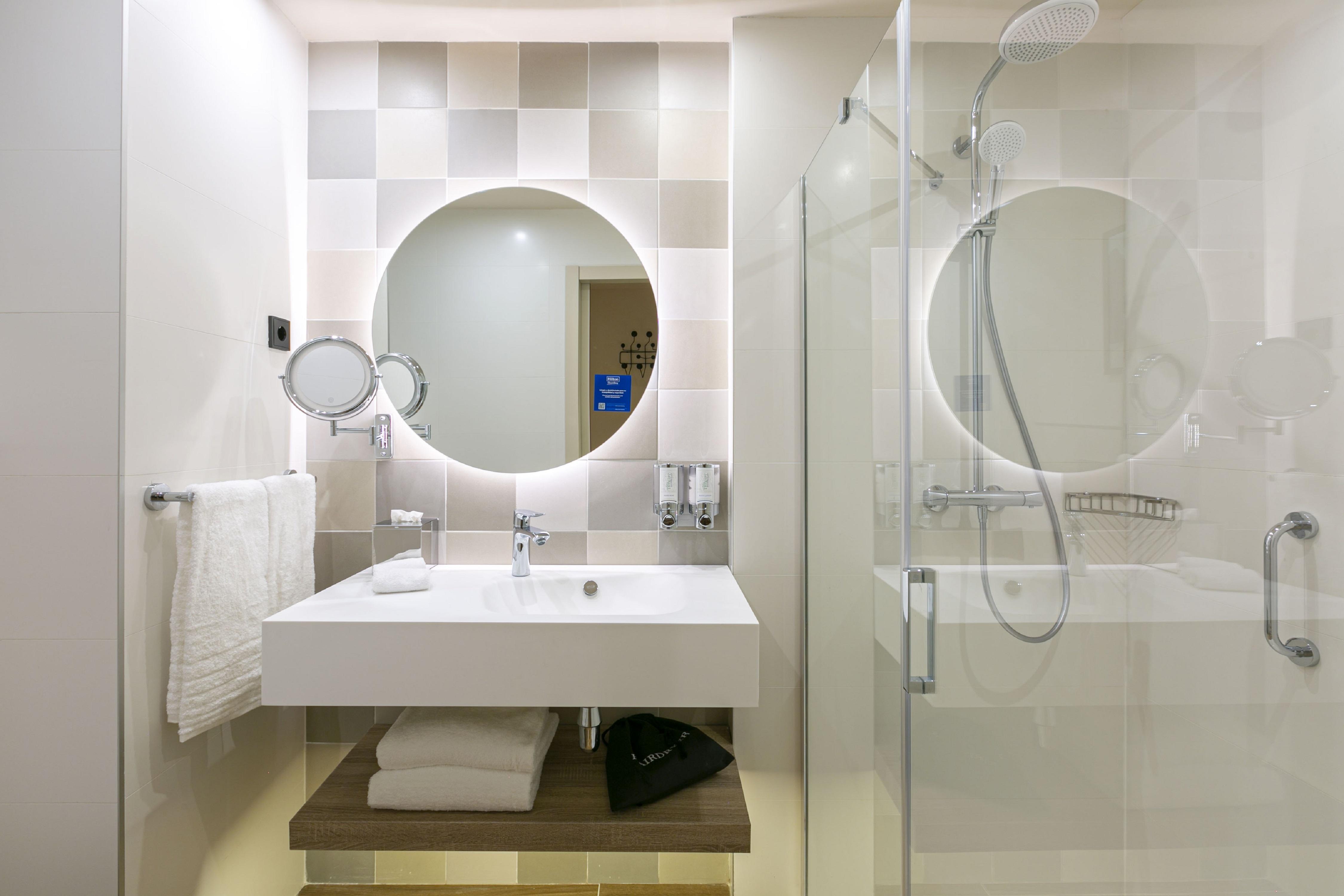 فندق Hampton By Hilton Barcelona Fira Gran Via لوسبيتاليت دي يوبريغات المظهر الخارجي الصورة