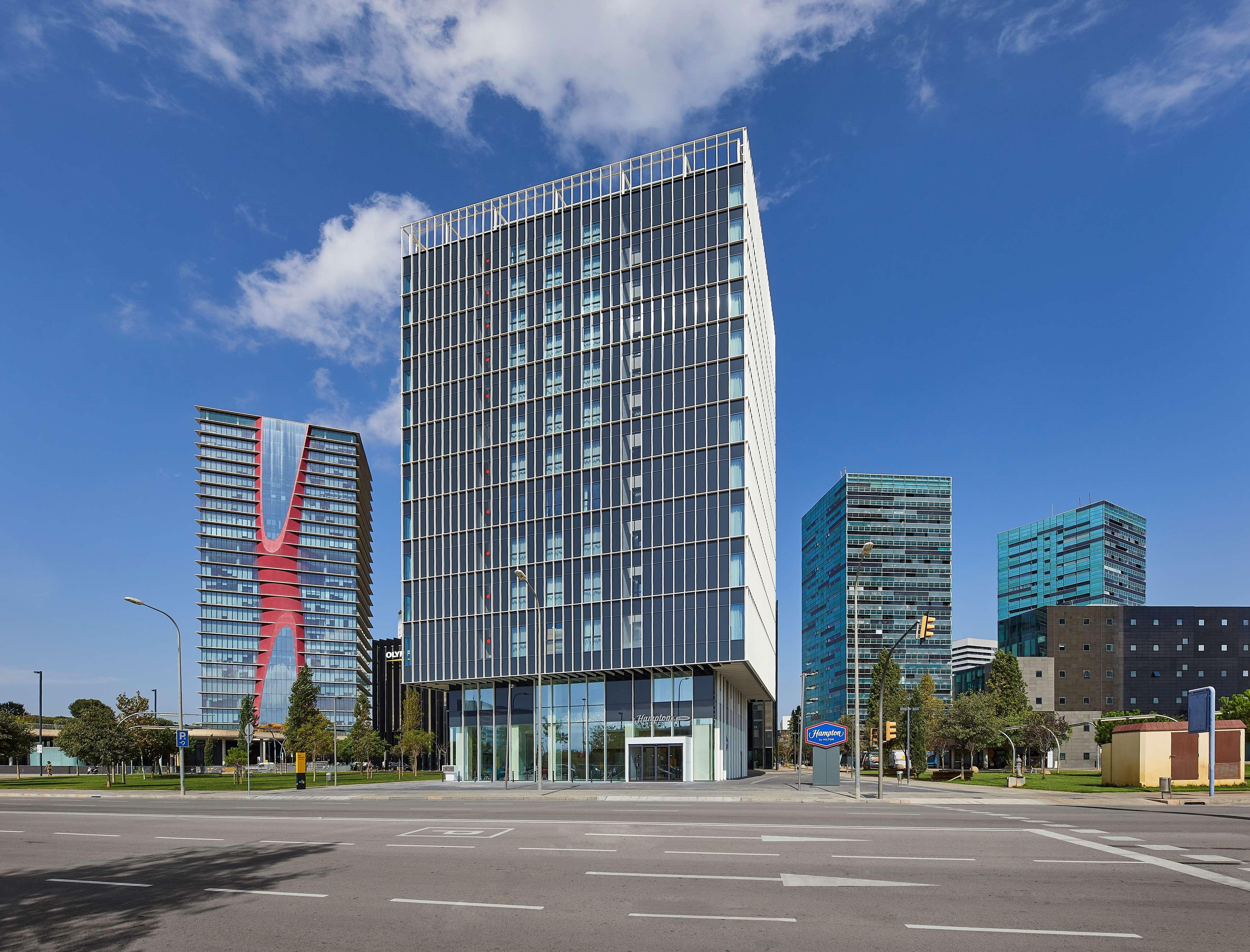 فندق Hampton By Hilton Barcelona Fira Gran Via لوسبيتاليت دي يوبريغات المظهر الخارجي الصورة