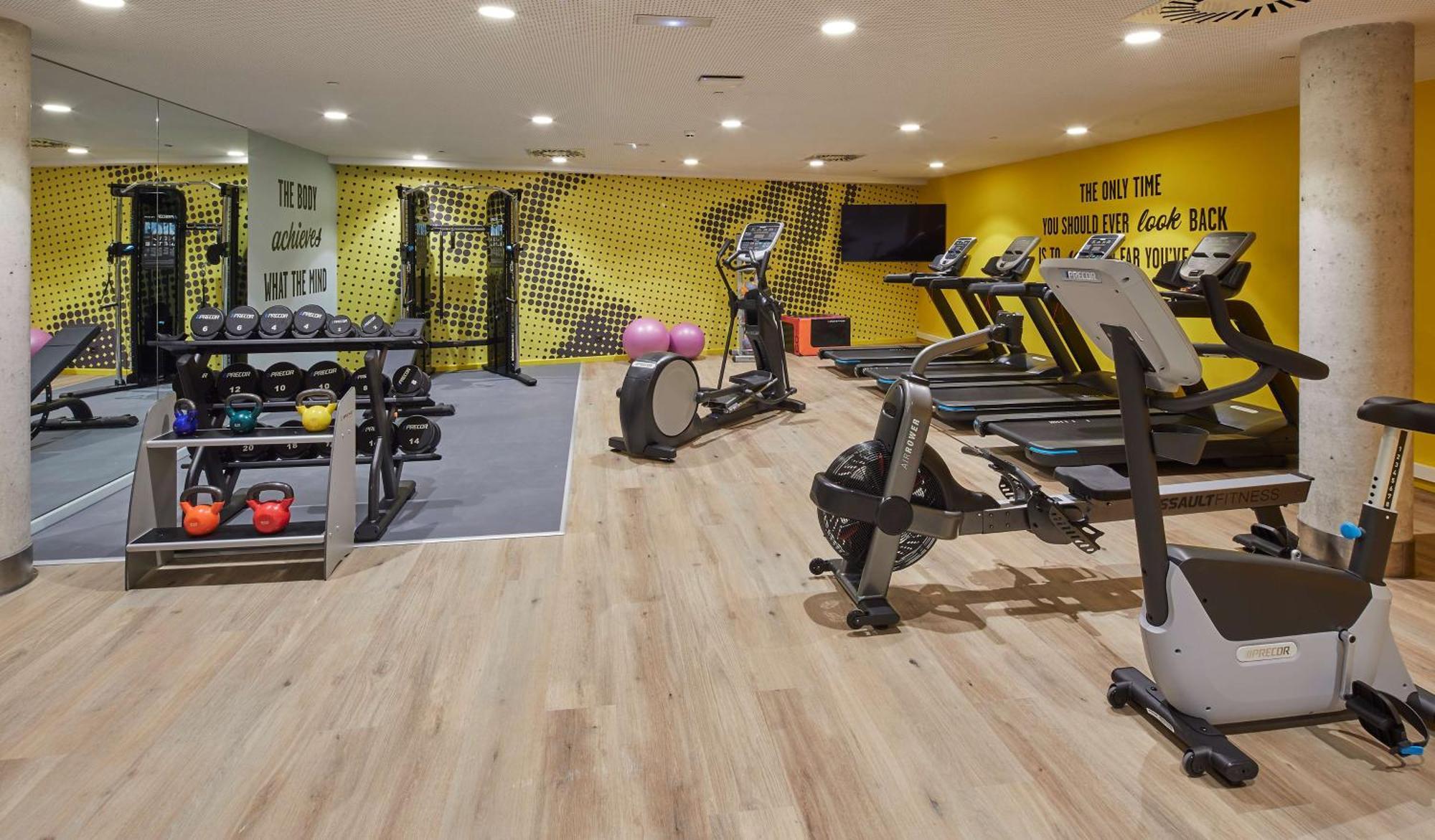 فندق Hampton By Hilton Barcelona Fira Gran Via لوسبيتاليت دي يوبريغات المظهر الخارجي الصورة