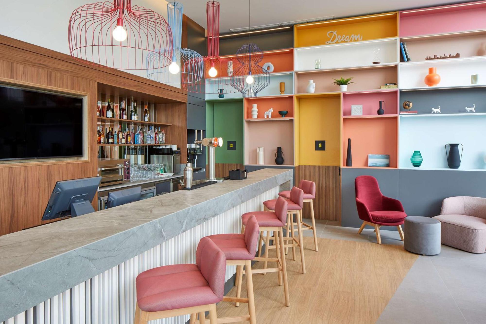 فندق Hampton By Hilton Barcelona Fira Gran Via لوسبيتاليت دي يوبريغات المظهر الخارجي الصورة